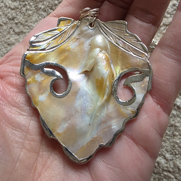 Blister M Pearl Necklace platinum /  Sterling . Repurposed Vintage Piece By Me - Picture 10 of 11